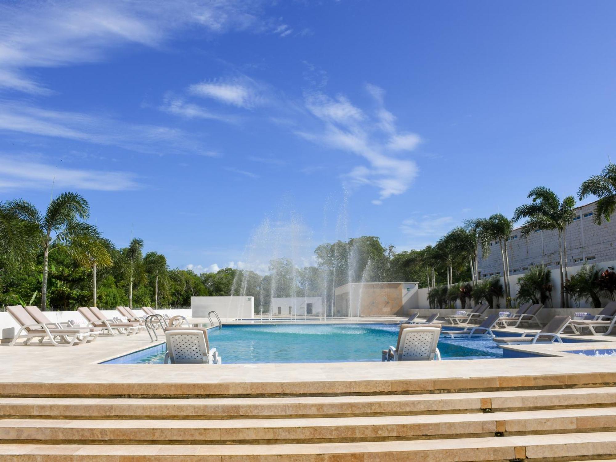 Ciela Hotel Coveñas Екстериор снимка